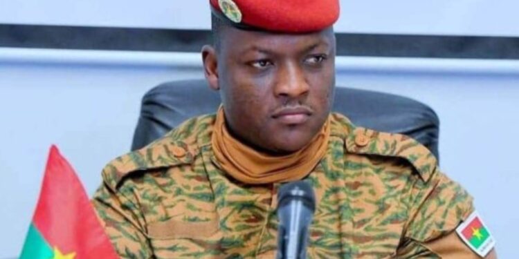 Ibrahim Traoré : Capitaine, Roi ou Tyran ? Portrait d’un chef de transition au pouvoir sans élections