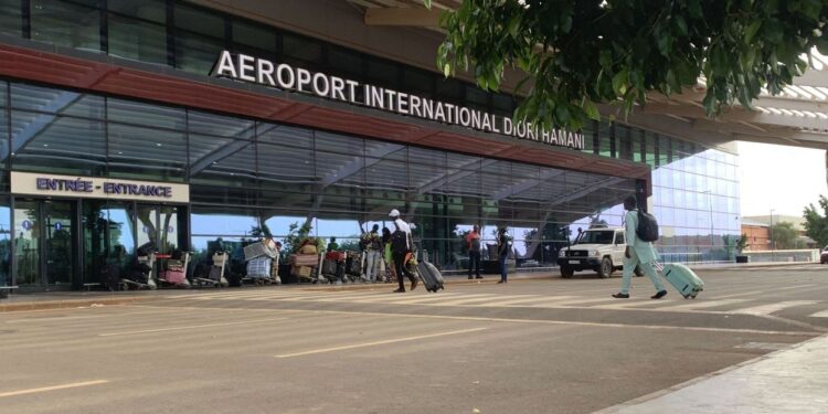 Après une attaque à l’aéroport de Niamey, Washington ordonne le départ immédiat de ses ressortissants