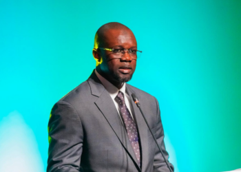 Mort d’un étudiant à l’UCAD : les amicales annoncent une plainte contre Ousmane Sonko