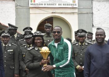 Trophée Tour : les détenus de la prison de Rebeuss reçoivent la coupe