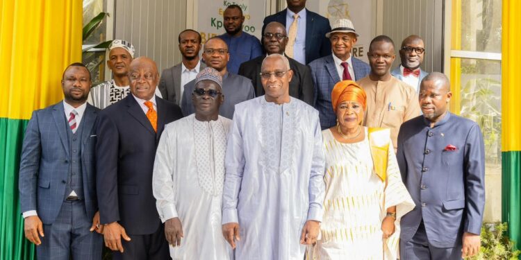 Guinée : Bah Oury rencontre les candidats malheureux à la présidentielle