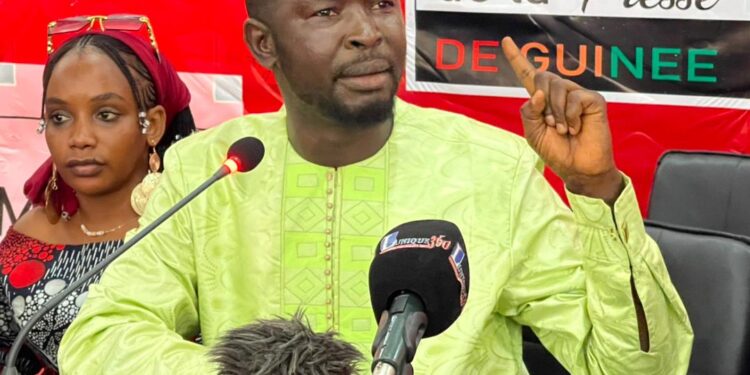 « Ma famille, mes voisins et moi avons subi l’arbitraire et la brutalité  » : l&rsquo;activiste Abdoul Sacko brise le silence