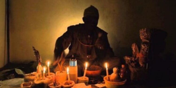 Rituel mystique : une adolescente de 16 ans devenue muette, un prévenu jugé pour exercice illégal de la médecine