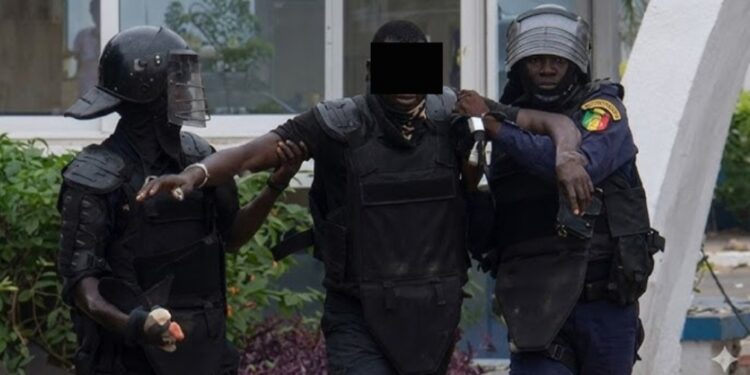 UCAD : La police traque des étudiants