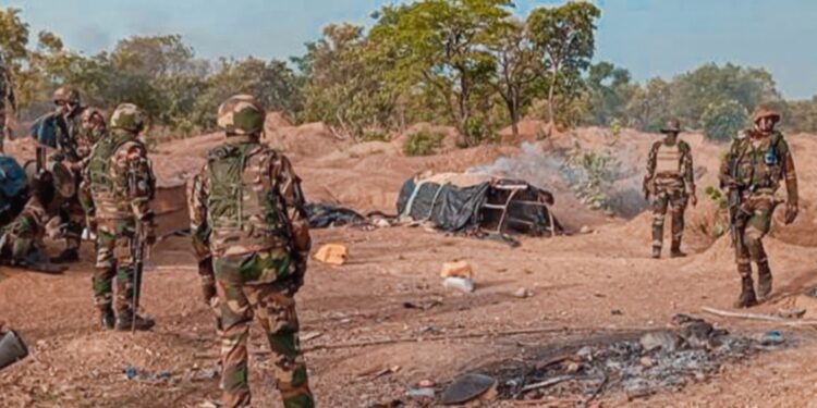 Sénégal : L’armée frappe un grand coup contre l’orpaillage clandestin à Saraya