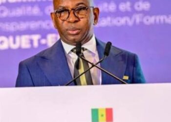 Distribution suspecte d’argent dans des écoles : l’Éducation nationale alerte et met en garde les chefs d&rsquo;établissements