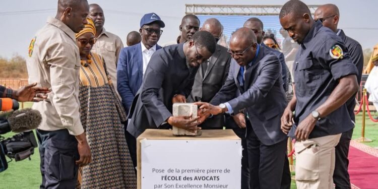 Sénégal : Diomaye Faye lance l’école du Barreau
