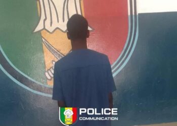 L’homme qui parlait avec une voix d’IA : récit d’une escroquerie démantelée à Touba