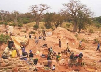 Guinée: cinq ressortissants burkinabè arrêtés dans une opération contre l’orpaillage illégal à Mandiana 