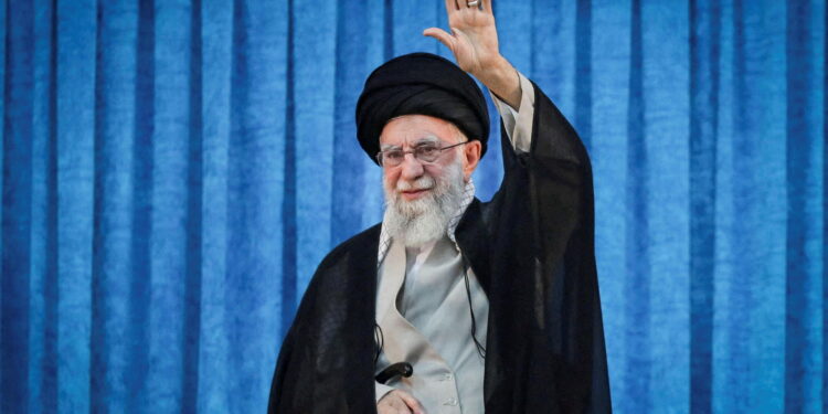 Téhéran confirme le décès d’Ali Khamenei, l’Iran promet la vengeance