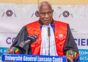 Guinée : le Premier ministre Amadou Oury Bah lance une conférence scientifique à l’UGLC-Sonfonia