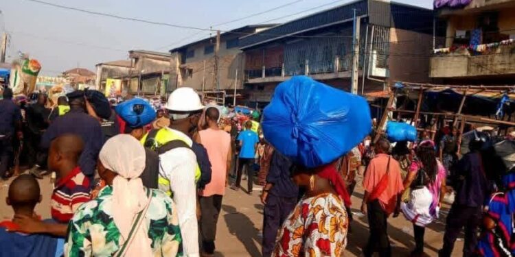 Guinée : des commerçantes d’Avaria protestent contre leur déguerpissement à Matam