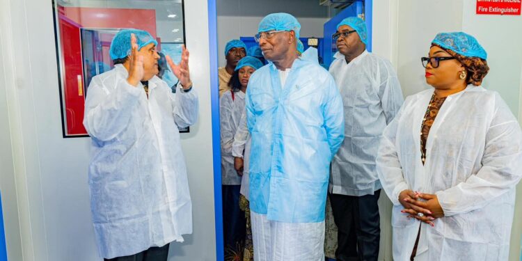 Guinée : une première usine pharmaceutique inaugurée, cap sur la souveraineté sanitaire