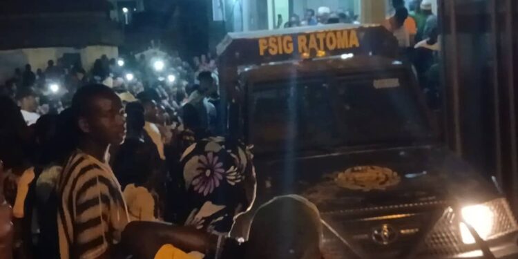 Conakry : panique à la mosquée de Kaporo après l’irruption d’un individu armé d&rsquo;un bâton 