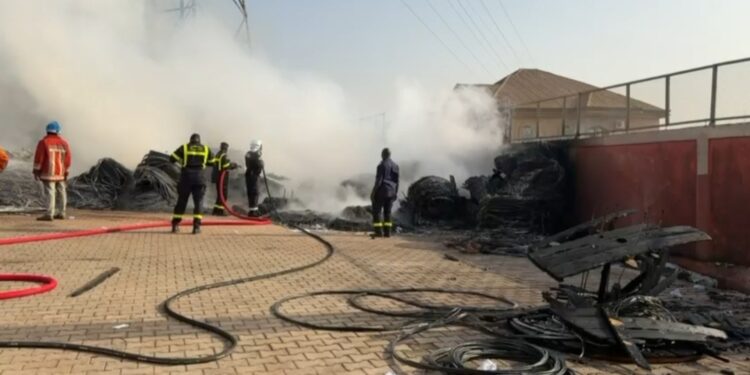Guinée : incendie en cours à la centrale électrique de Sonfonia Casse