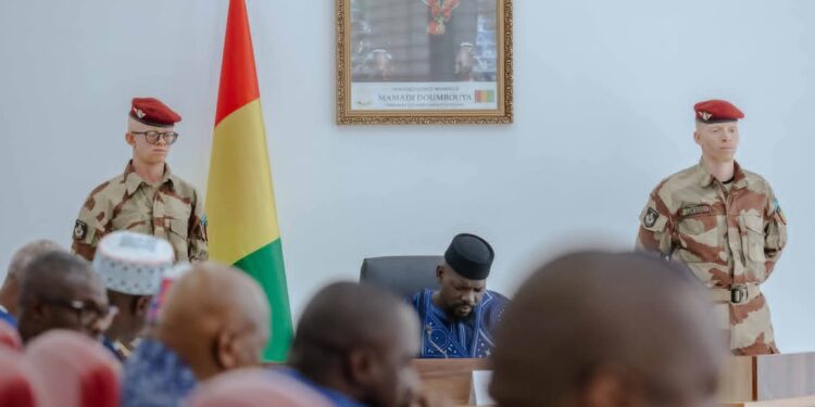 Simandou 2040 : Doumbouya fixe un ultimatum au Gouvernement