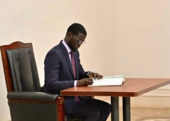 Sénégal : 250.000 FCFA pour chaque étudiant, le programme d’ordinateurs abandonné