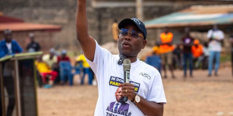 Côte d’Ivoire : Assalé Tiémoko convoqué par la justice, son mouvement appelle au calme