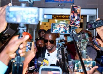 Guinée : Serhou Guirassy accueilli en héros avec son soulier d&rsquo;or 2024-2025