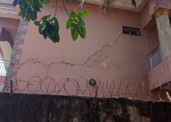 Guinée : à Nongo, des fissures sur les routes et les maisons font craindre un affaissement du sol