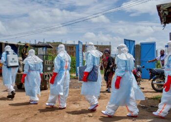 Ebola : la RDC durcit les restrictions