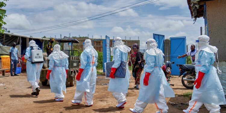 Ebola : la RDC durcit les restrictions