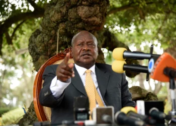 Ouganda : Museveni verrouille l’influence étrangère