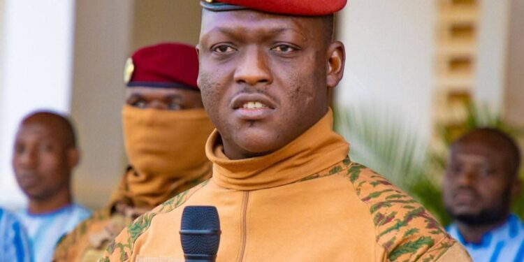 Rapport HRW : Le capitaine Ibrahim Traoré face au miroir de ses crimes de guerre