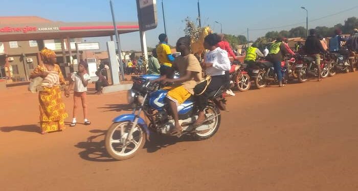 Guinée : l’essence flambe jusqu’à 25 000 GNF le litre à Kankan