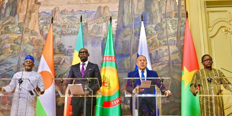 Du partenariat occidental au mercenariat russe : le tragique calcul de l’AES !