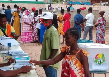 Guiné Bissau : Referendo à vista