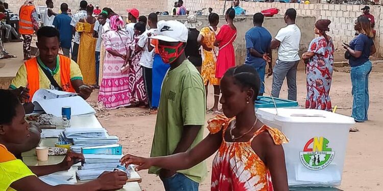 Guiné Bissau : Referendo à vista