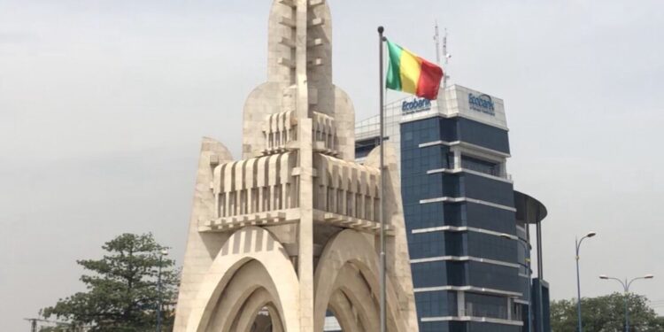 Procès pour « atteinte au crédit de l’État » : la dérive autoritaire de Bamako franchit un nouveau cap