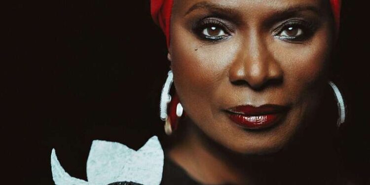 Angélique Kidjo entre dans l’histoire à Hollywood
