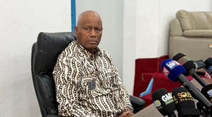 Guinée : la HAC sort le carton rouge, Jeune Afrique perd son visa médiatique