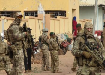 Guerre d’usure et dépendance aveugle : comment la junte malienne a sous-traité sa défense à l’Africa Corps russe