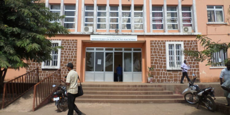 La Guinée-Bissau révèle des difficultés de convergence avec la zone UMOA/UEMOA dans le secteur de l’éducation