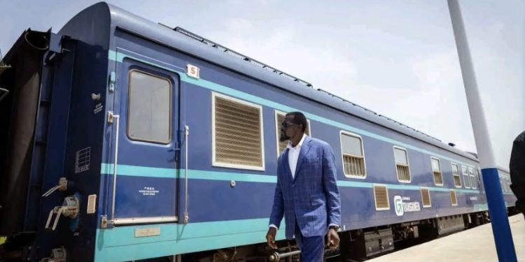 Guinée : avec le Transguinéen, le retour du train de voyageurs